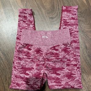 AYBL CAMO SEAMLESS SIZE MEDIUM